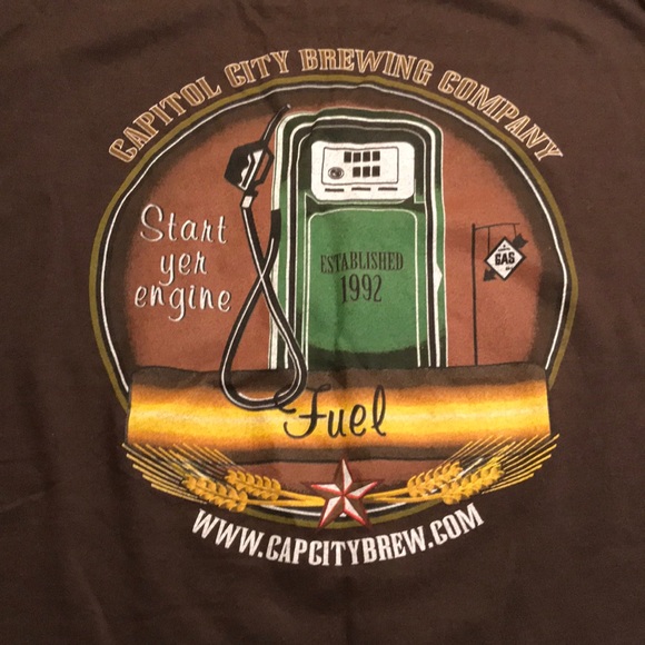 Gildan Other - Men’s “capitol city brewing company” tee